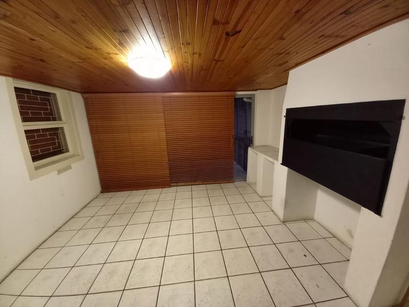 To Let 3 Bedroom Property for Rent in Edgemead Western Cape